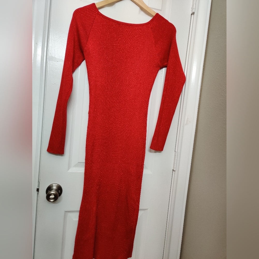 Elegant Red Knit Dress - Picture 1 of 6